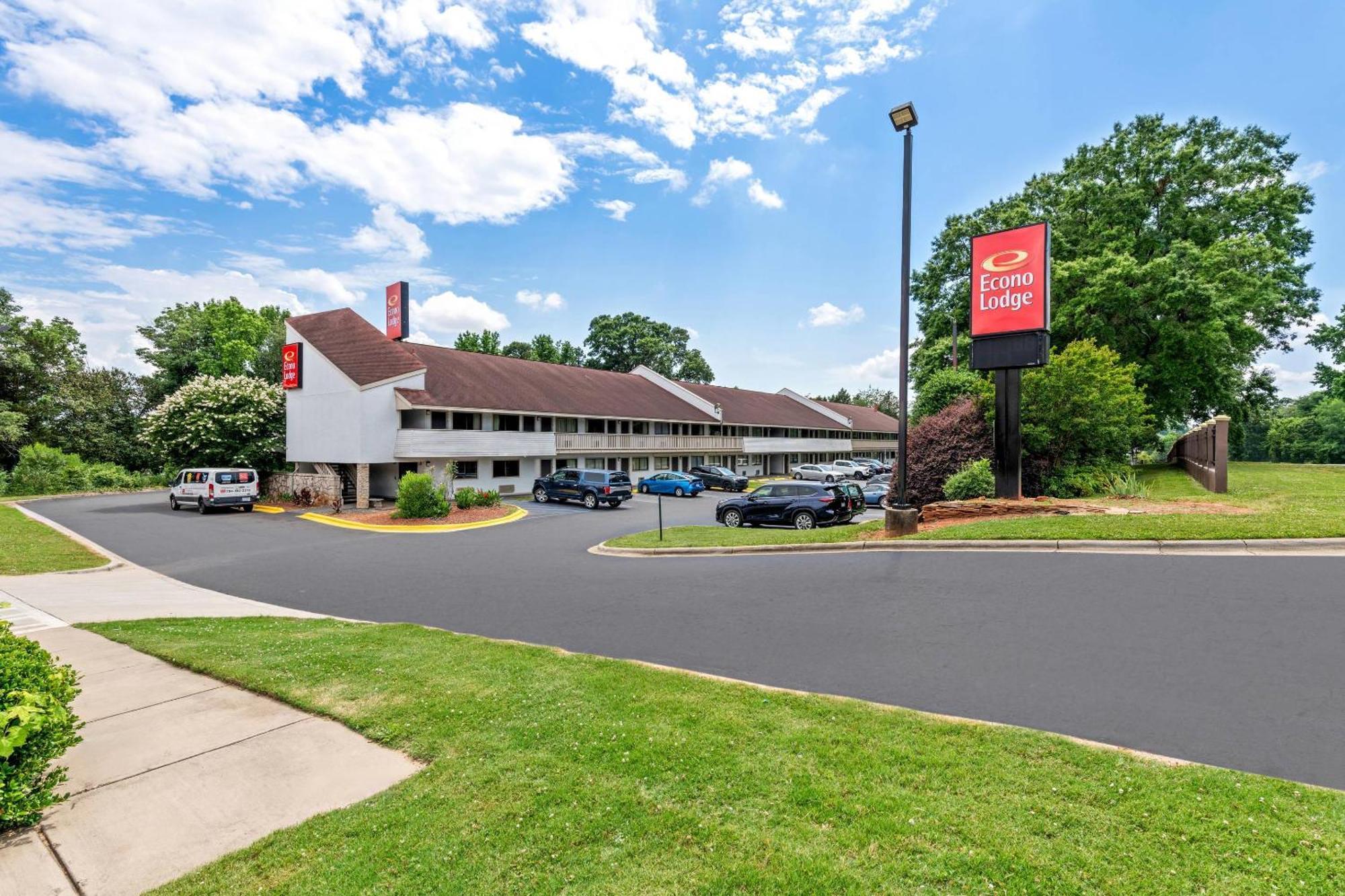 Econo Airport * Charlotte